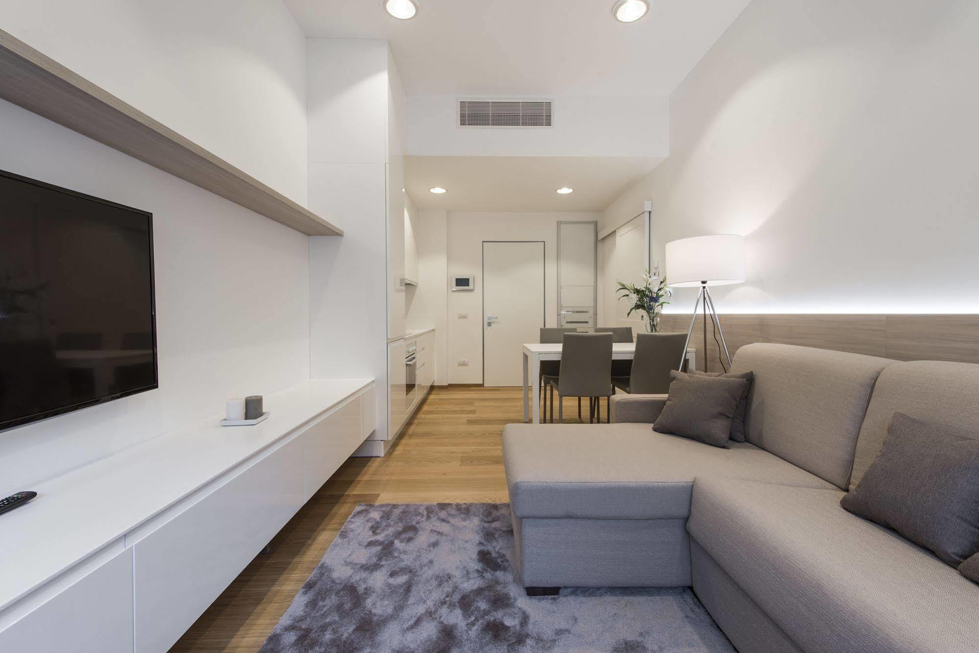 Milan Royal Suites Esterno foto
