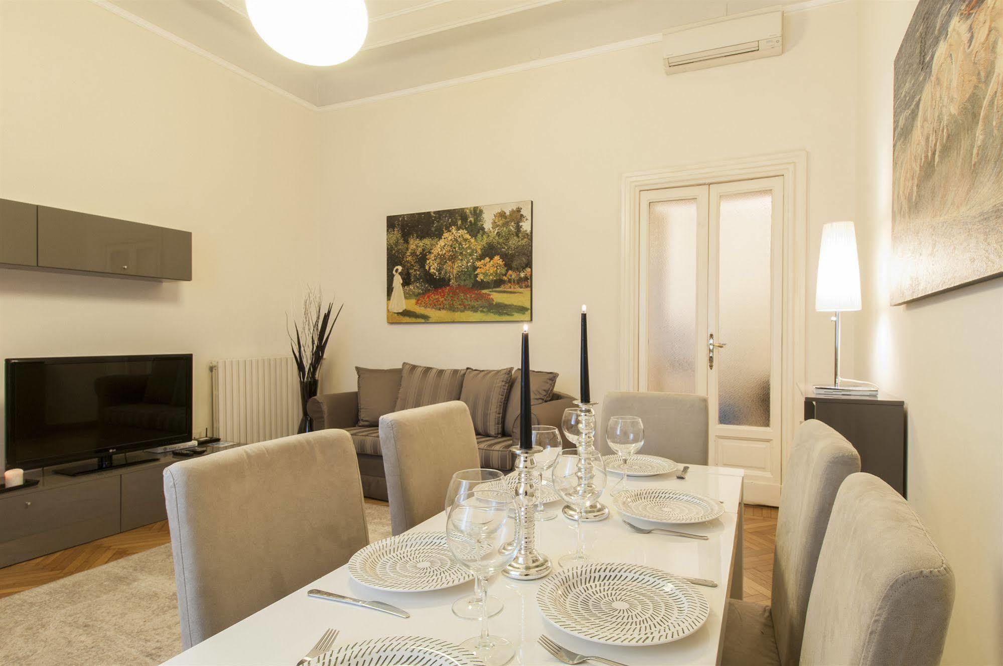 Milan Royal Suites Esterno foto