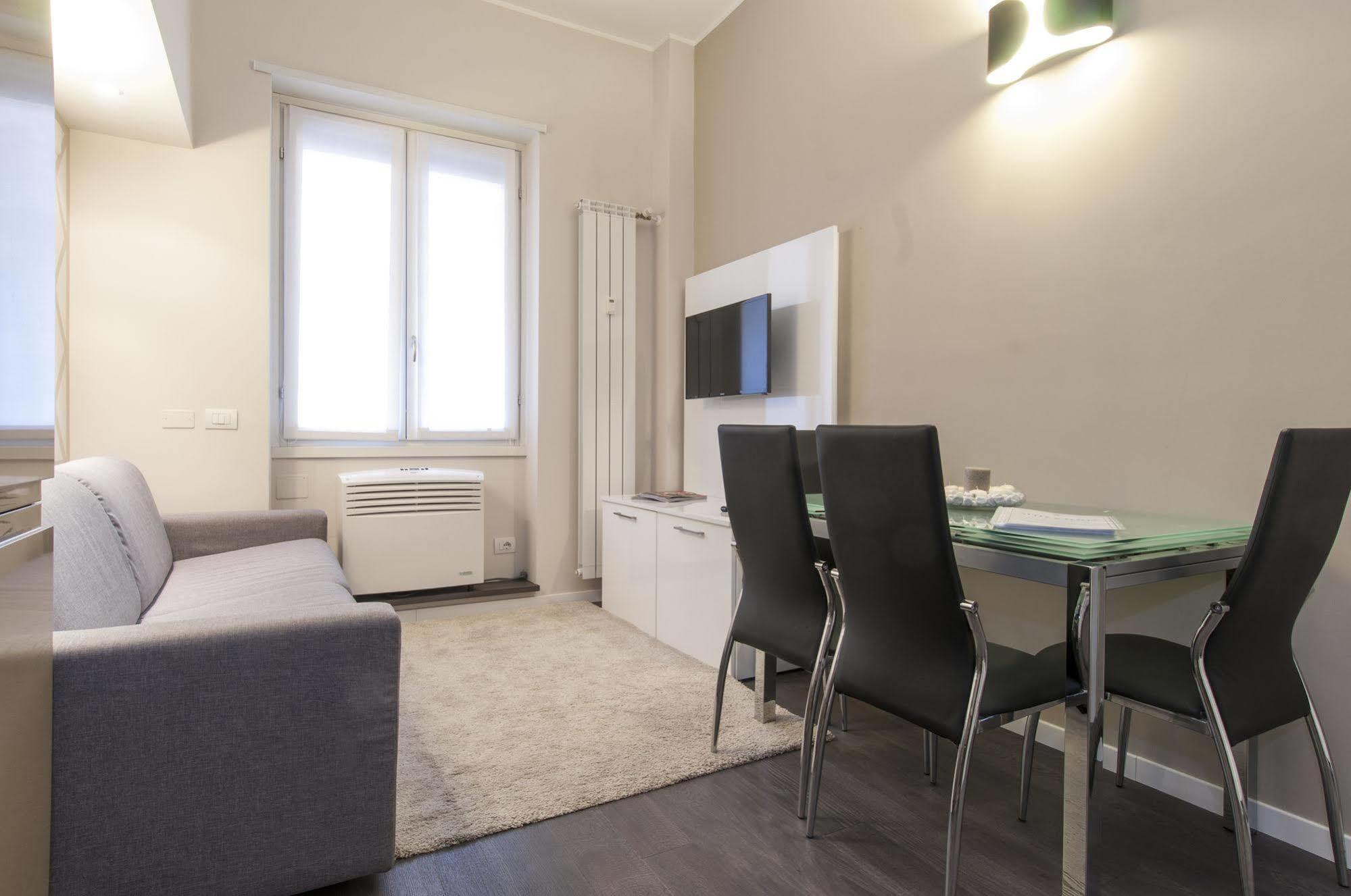 Milan Royal Suites Esterno foto