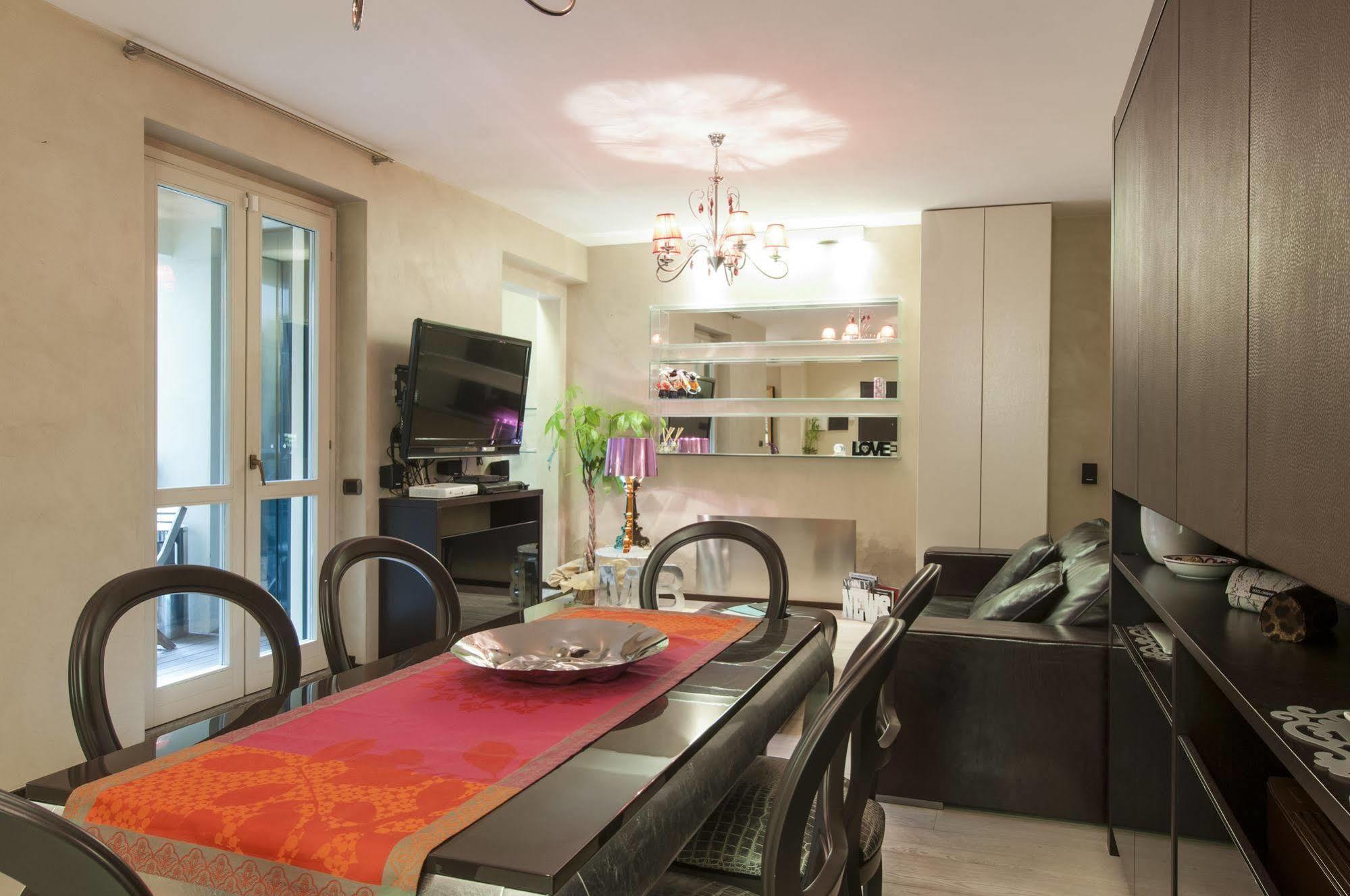 Milan Royal Suites Esterno foto